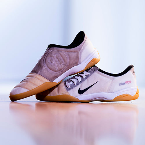 Nike Total 90 平底波砵