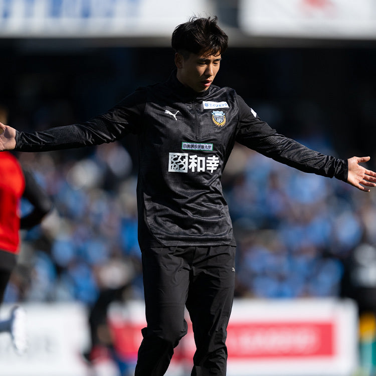 川崎前鋒2025/26熱身半拉鏈上衣