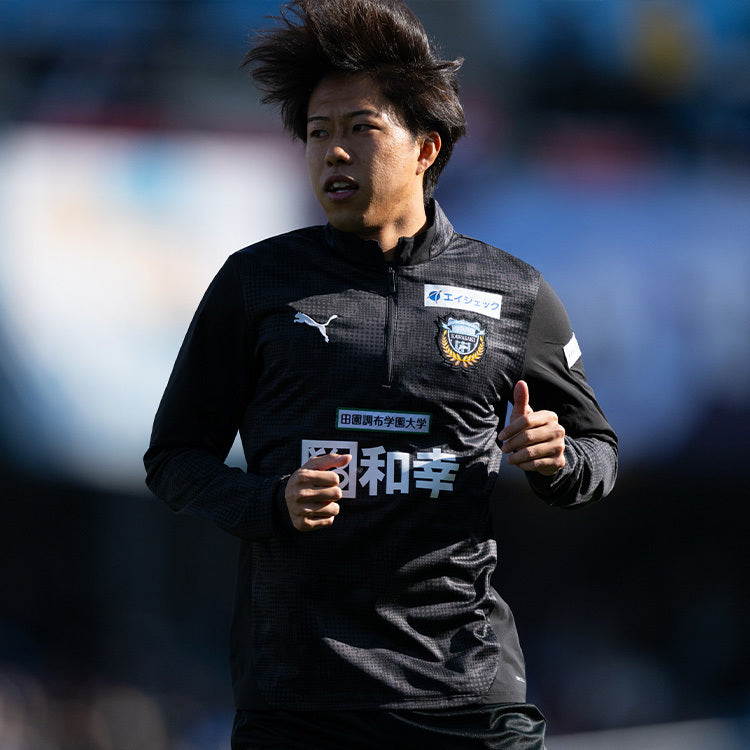 川崎前鋒2025/26熱身半拉鏈上衣