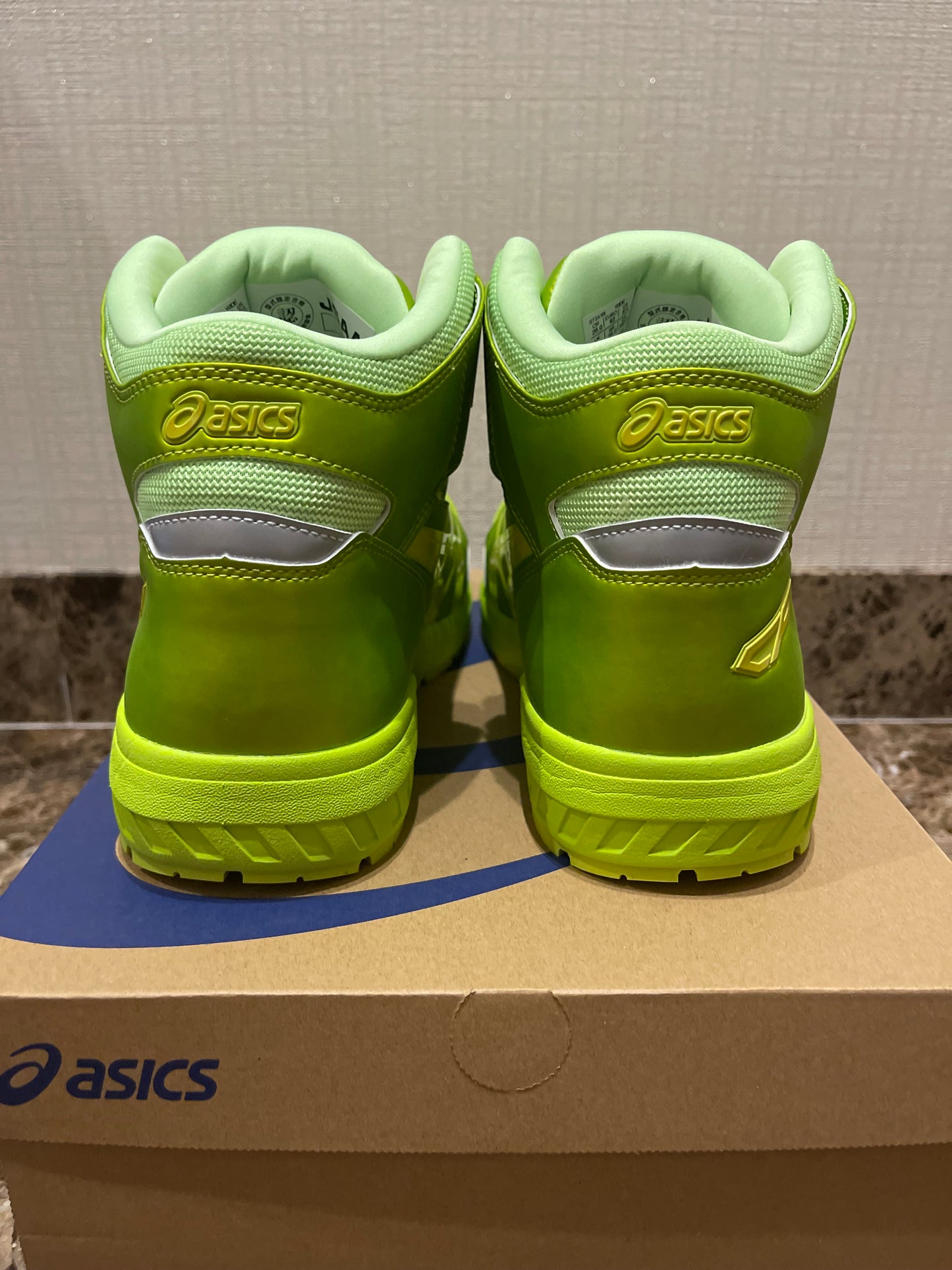 WINJOB CP304 BOA GLEAM 螢光綠限量版安全鞋