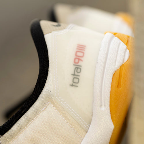 Nike Total 90 平底波砵